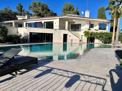 Luxury House for sale in Saint-Paul-de-Vence, French Riviera