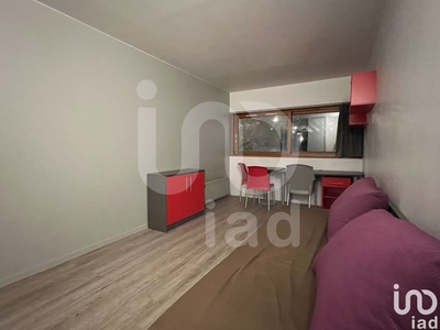 Appartement 1 pièce de 104 m² à Paris (75012)