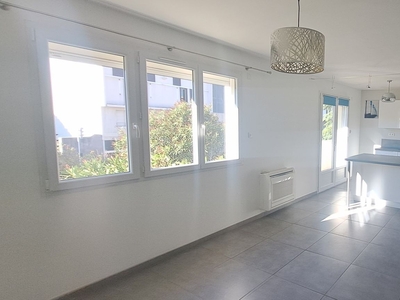 Appartement 3 pièces de 52 m² à Nîmes (30000)