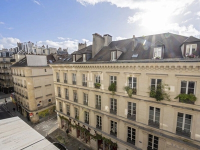 Appartement 4 pièces de 62 m² à Paris (75004)