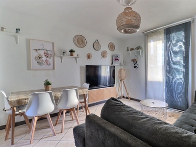 Appartement 4 pièces de 67 m² à Marseille (13010)