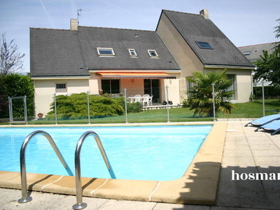 Coup de coeur - Maison de 190 m² avec jardin arboré et piscine - Avenue de la Comète 44120 Vertou