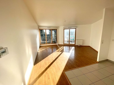 Location appartement 3 pièces 64.81 m²