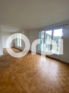 Location appartement 4 pièces 73 m²