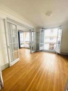 Location appartement 4 pièces 74 m²