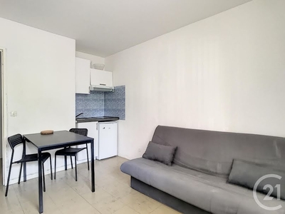 Location meublée appartement 1 pièce 15.15 m²
