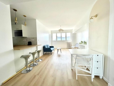 Location meublée appartement 4 pièces 74 m²