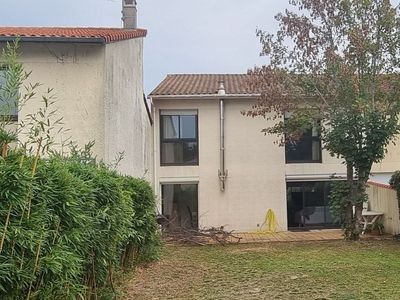 Maison 6 pièces de 125 m² à Pessac (33600)