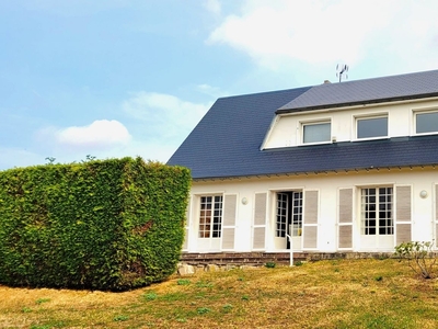 Maison 7 pièces de 269 m² à La Ferté-sous-Jouarre (77260)