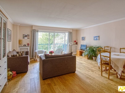 Vente appartement 6 pièces 143 m²