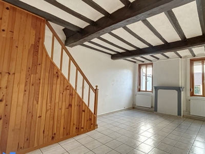 Maison 4 pièces de 100 m² à Crespin (59154)