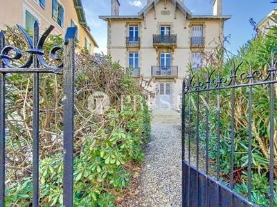 4 room luxury Apartment for sale in Biarritz, Nouvelle-Aquitaine