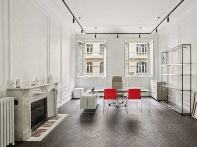 4 room luxury Apartment for sale in Champs-Elysées, Madeleine, Triangle d’or, Paris, Île-de-France