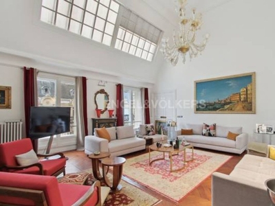 6 room luxury Apartment for sale in Champs-Elysées, Madeleine, Triangle d’or, France