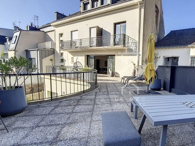 7 room luxury Apartment for sale in Lorient, France