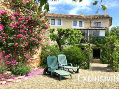 8 room luxury House for sale in Saint-Saturnin-lès-Apt, French Riviera