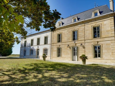 Luxury House for sale in Bordeaux, France