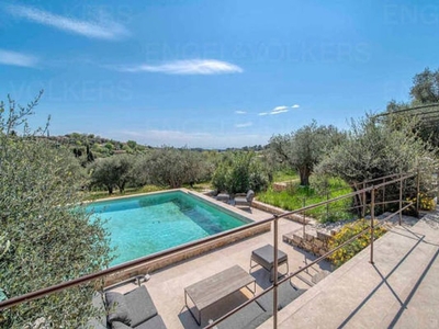 Luxury House for sale in Le Rouret, French Riviera