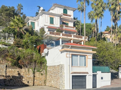 Luxury House for sale in Vallauris, French Riviera