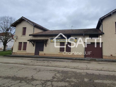 Vente maison 14 pièces 350 m² Montrevel-en-Bresse (01340)