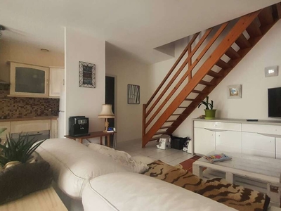 Vente maison 3 pièces 69 m² Saintes (17100)