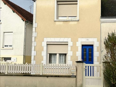 Vente maison 4 pièces 100 m² Vierzon (18100)