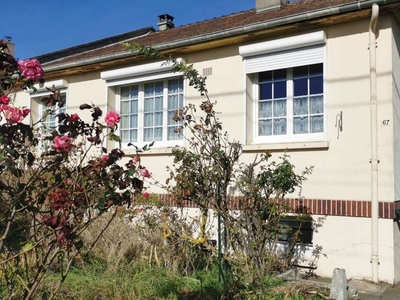 Vente maison 4 pièces 139 m² Lamotte-Warfusée (80800)