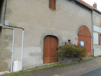 Vente maison 4 pièces 64 m² Saint-Maurice-Près-Pionsat (63330)