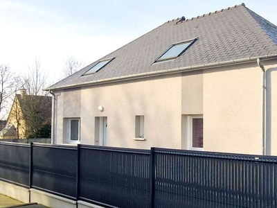 Vente maison 5 pièces 106 m² Martigné-sur-Mayenne (53470)