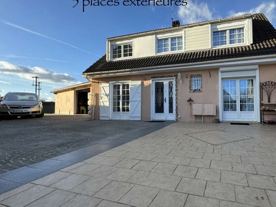 Vente maison 6 pièces 130 m² Presles-en-Brie (77220)