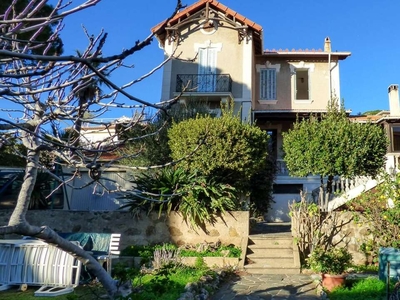 Vente maison 6 pièces 151 m² Sainte-Maxime (83120)