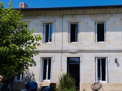 Vente maison 6 pièces 180 m² Saucats (33650)