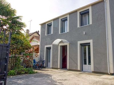 Vente maison 7 pièces 130 m² Saint-Ouen-l'Aumône (95310)