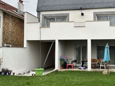 Vente maison 7 pièces 220 m² Montfermeil (93370)