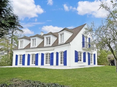 Maison de luxe de 8 chambres en vente à Chatou, Île-de-France