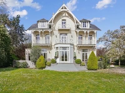 Maison de luxe de 5 chambres en vente Croissy-sur-Seine, Île-de-France