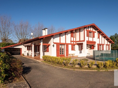 Maison de 7 pièces de luxe en vente à Saint-Jean-de-Luz, Nouvelle-Aquitaine