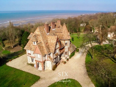 Prestigieux château de 490 m2 en vente - Trouville-sur-Mer, Normandie