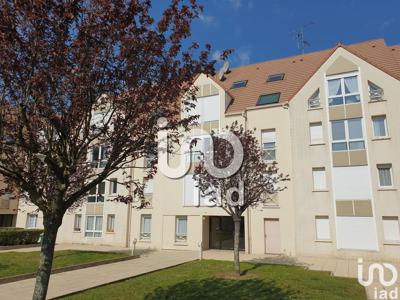 Appartement 4 pièces de 80 m² à Le Plessis-Belleville (60330)