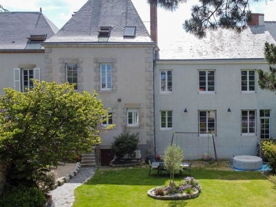 Vente maison 10 pièces 236 m² Les Lucs-sur-Boulogne (85170)