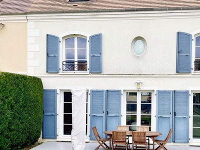 Vente maison 6 pièces 130 m² Bailly-Romainvilliers (77700)