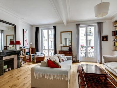 Appartement de luxe de 98 m2 en vente rue de Monttessuy, Paris, Île-de-France