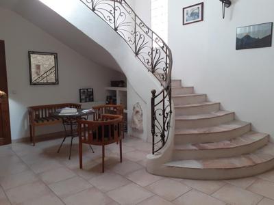 10 room luxury House for sale in Uzès, Languedoc-Roussillon