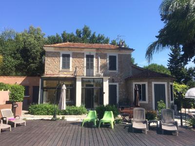 Maison de luxe de 4 chambres en vente Hyères, Provence-Alpes-Côte d'Azur