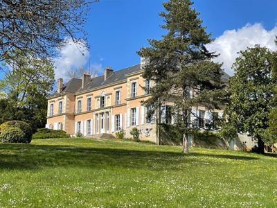 Vente maison 15 pièces 600 m² Poitiers (86000)
