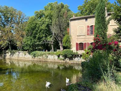 10 room luxury House for sale in Uzès, France