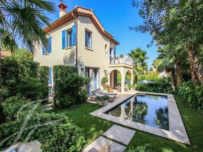 Luxury House for sale in Antibes, French Riviera