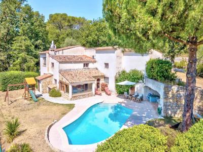 11 room luxury Villa for sale in Châteauneuf-Grasse, France