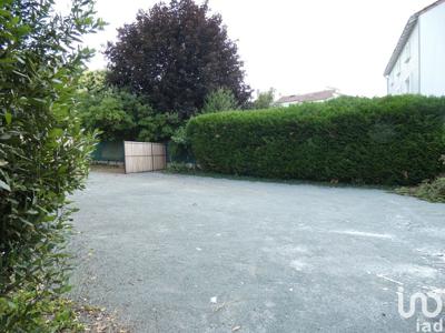 Terrain de 328 m² à Niort (79000)