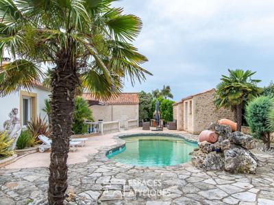 Vente Villa Saint-Gilles-Croix-de-Vie - 5 chambres